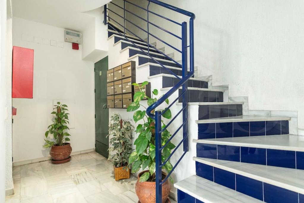Sunlit & Fresh Apartment - Center By Rems Malaga Luaran gambar